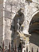 Chartres, Cathedrale, Statue, cheval jouant de la lyre (sud) (1)